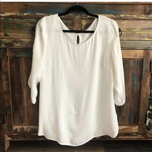 Violet + Claire Ivory Viscose 3/4 Sleeve Blouse